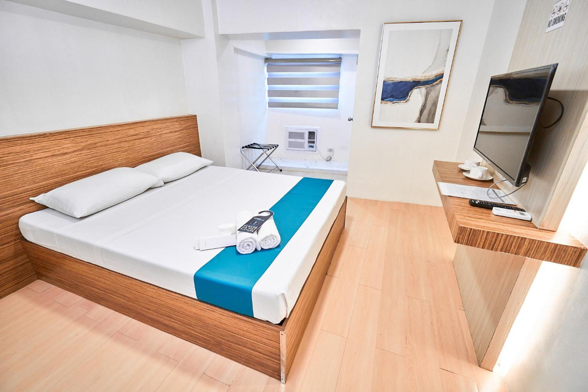 Circuit Hostel Makati City Extérieur photo