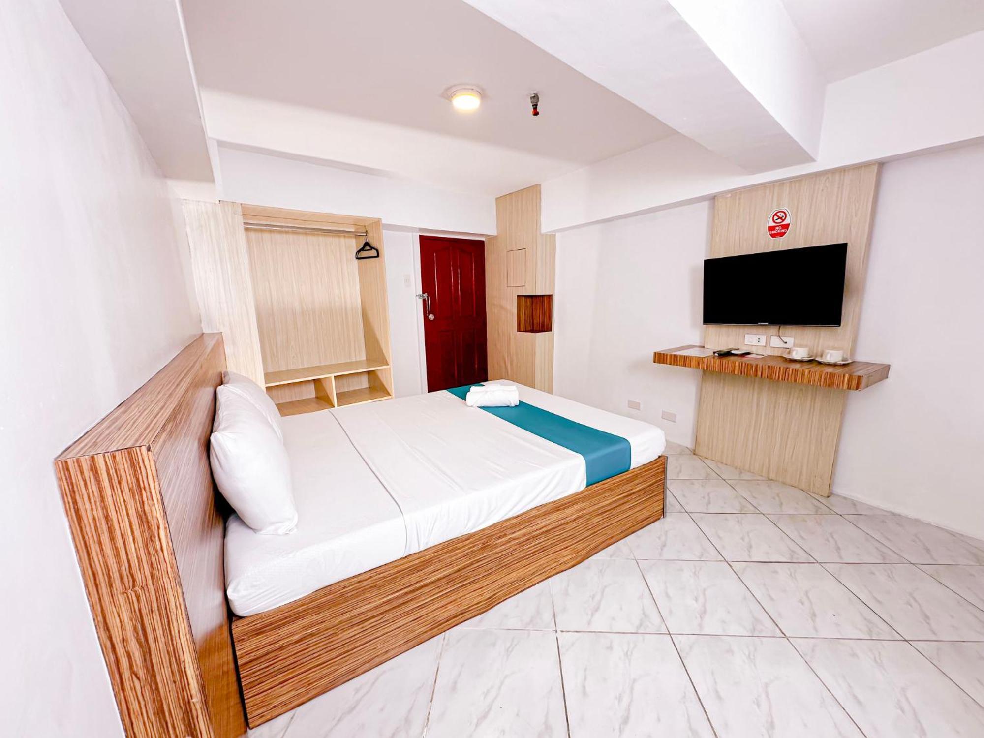 Circuit Hostel Makati City Extérieur photo